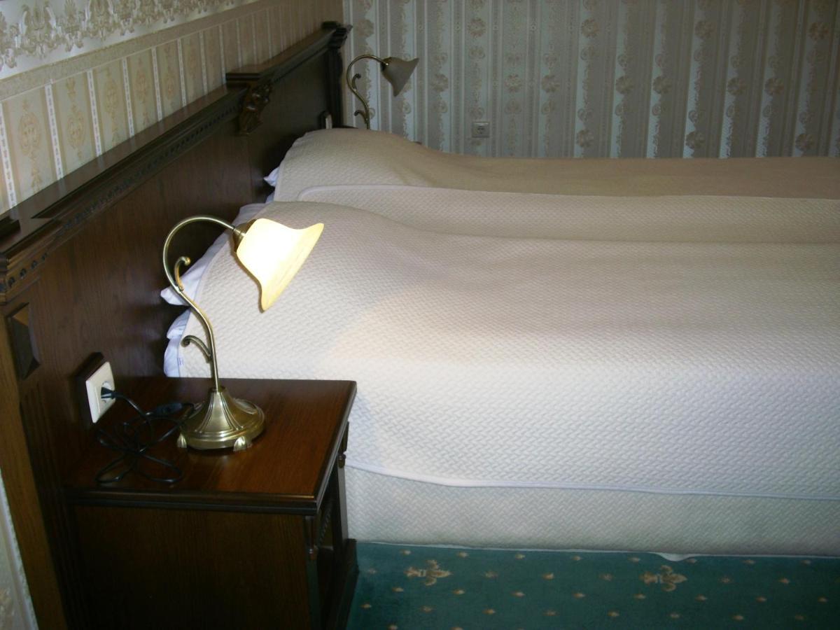 Amsterdam Hotel Sofia Phòng bức ảnh